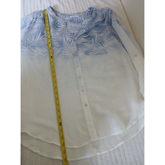 Fyve Womens Button Up Shirt Size 1X Ombre Blue White V Neck Roll Tab Lightweight - Picture 9 of 16